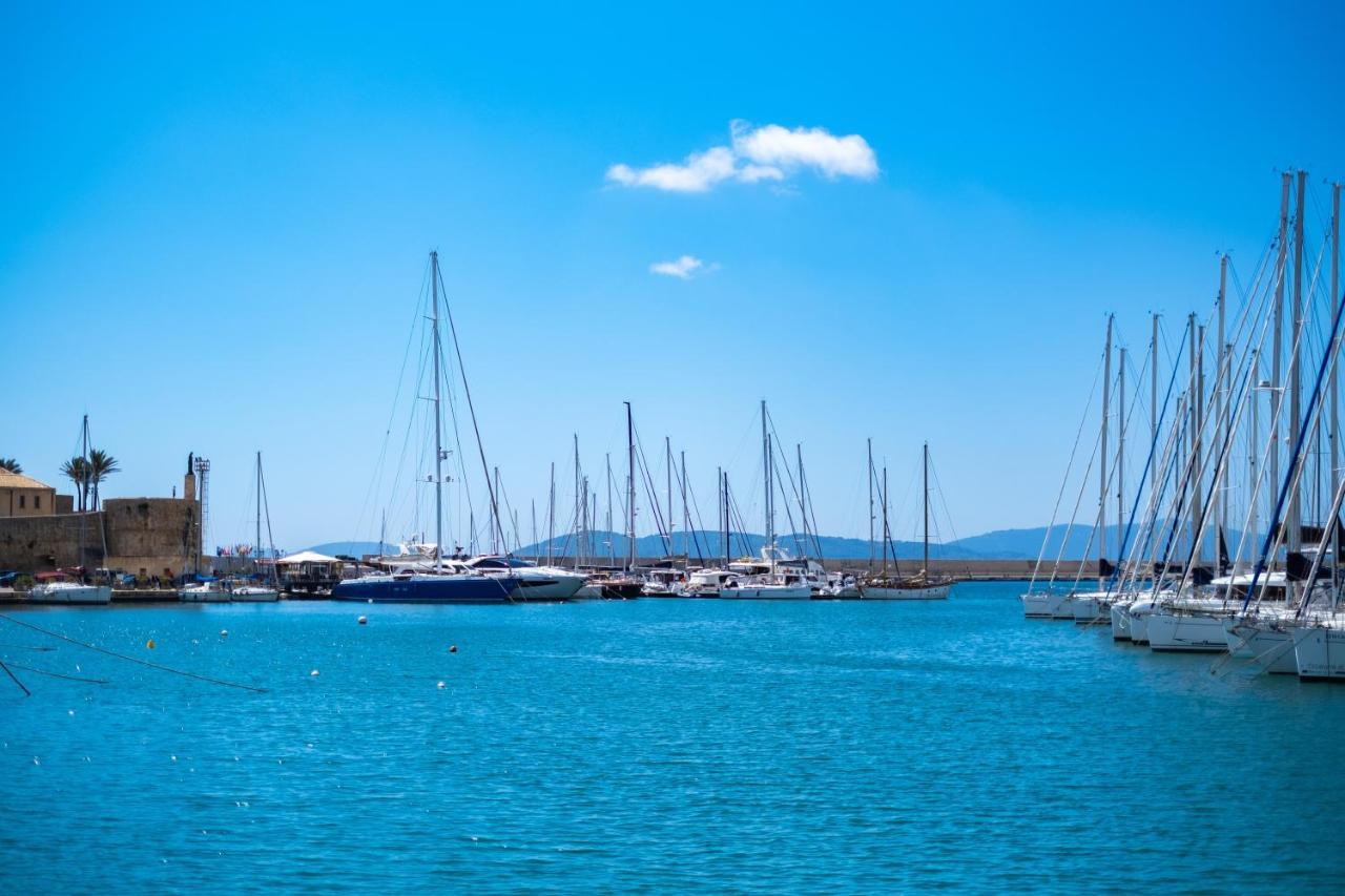 Alghero House Boat Экстерьер фото